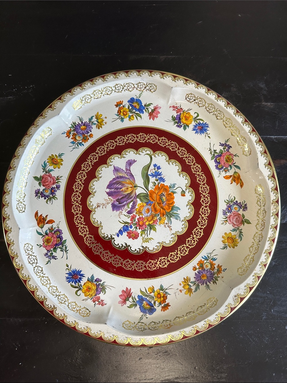 Daher decorated ware metal serving tray featuring a floral design